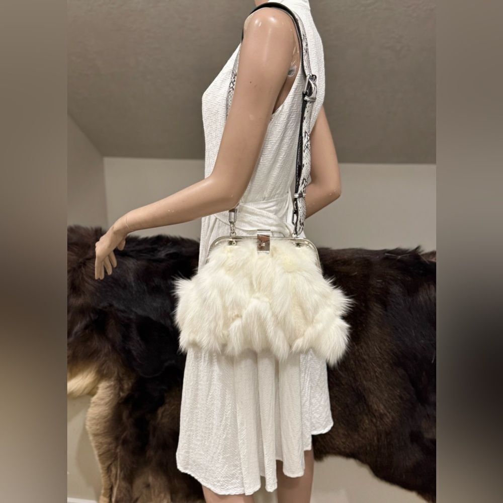 Unique Real Fox Fur Handmade Rivet Metal Frame Push Lock Shoulder Bag/Crossbody - Picture 5 of 16